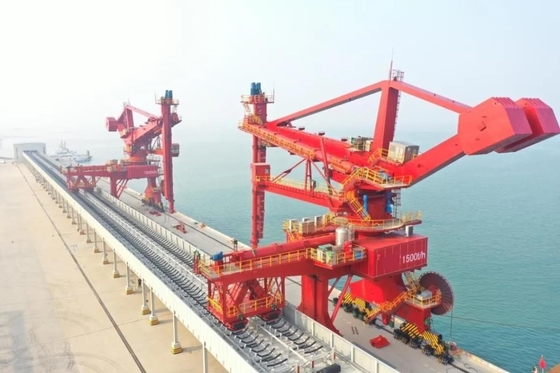 Descargador de barcos de tornillo móvil de acero al carbono portuario 500 T/H - 1500 T/H