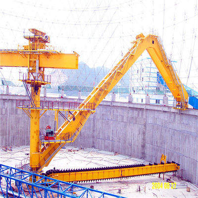 Corral circular que apila y que reclama el sistema para el movimiento de materiales a granel